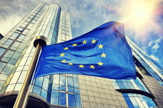 EU closes tax loopholes for corporations